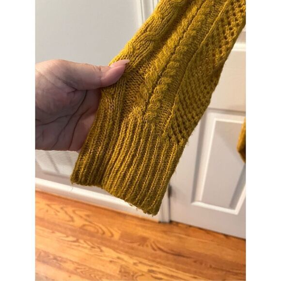 John + Jenn Mustard Gold Oversized Cable Knit Sweater sz M EUC - Picture 4 of 7